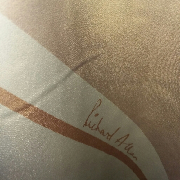 H&M Blouse - Picture 4 of 5